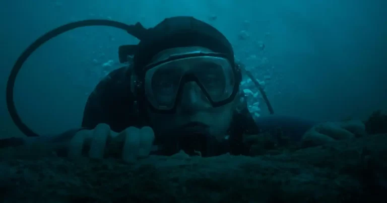„Whalefall”: o oră de oxigen și o luptă pentru supraviețuire în adâncurile oceanului.