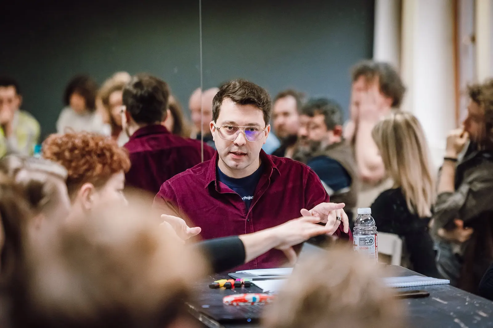 Oameni și zei, spectacol de Andrei Măjeri la Teatrul Național Târgu-Mureș