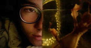 Documentarul „Bug Boy”, pe lista scurtă a Premiilor Academiei Europene de Film, ajunge la festivalul CULMEA de la Brașov