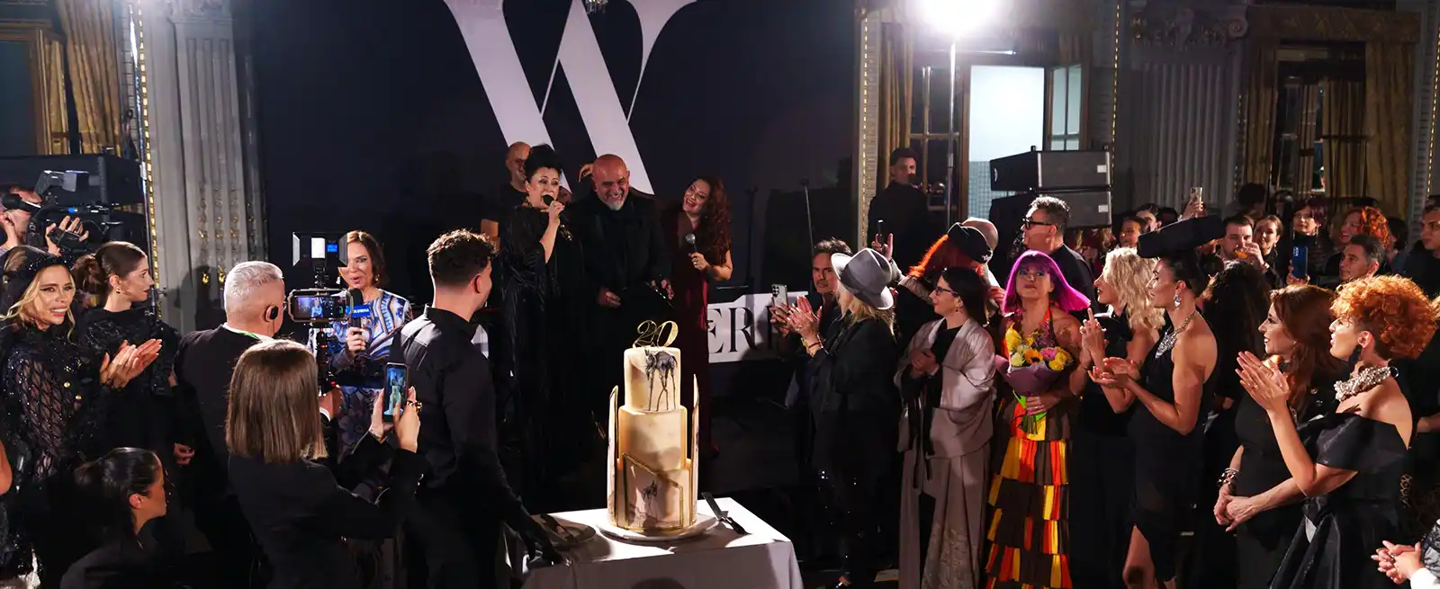 SOIRÉES DE LA MODE celebrează 20 de ani de existență prin ediția cu numărul 40, cu tema „FASHION IS ART”