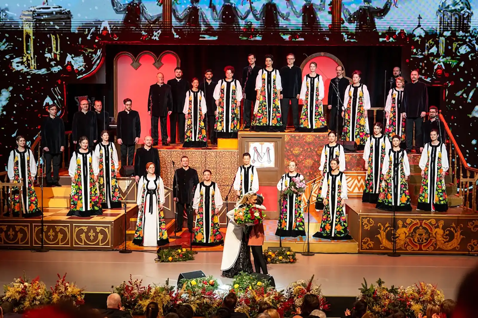 Corul Madrigal, dirijat de Anna Ungureanu, susține turneul „Madrigal de Crăciun” în decembrie 2026, cu 10 spectacole în Brașov, Cluj-Napoca, Timișoara, Oradea, Constanța, Tulcea, București și Craiova. Programul complet și biletele sunt disponibile online.