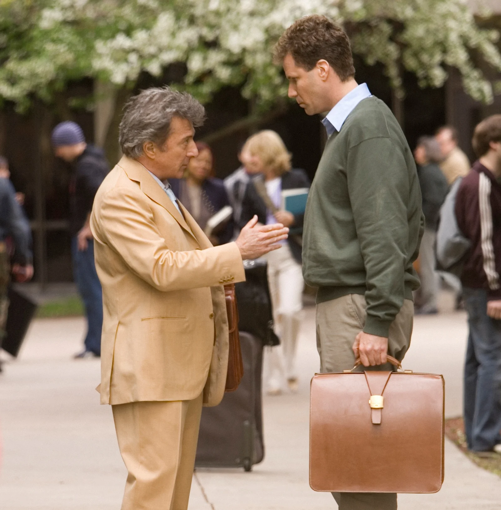 Dustin Hoffman și Will Ferrell in filmul Stranger Than Fiction (2006)