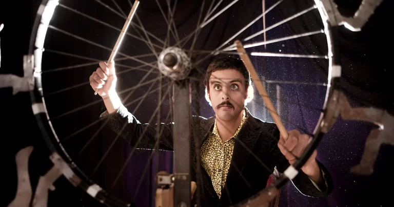 Spectacolul Antipozi la FITC 2026, Festivalul Internațional de Teatru pentru Copii