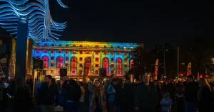 Locuri de toamnă în București - Festivalul Spotlight din București, idee de date pentru o seară de toamnă